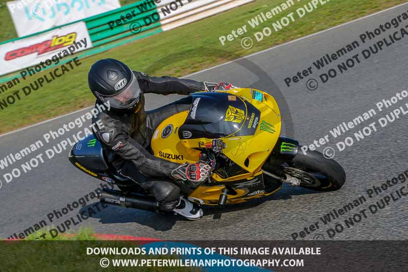 PJM Wedding Photography;enduro digital images;event digital images;eventdigitalimages;mallory park;mallory park photographs;mallory park trackday;mallory park trackday photographs;no limits trackdays;peter wileman photography;racing digital images;trackday digital images;trackday photos